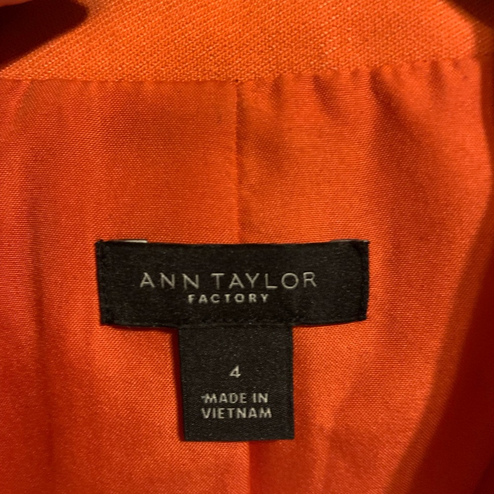 Ann Taylor blazer - Picture 2 of 2